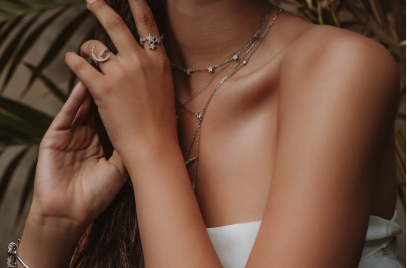 5 Ways to Wear Jewellery This Winter